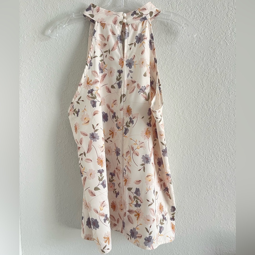Feminine Floral Halter Tank - Picture 8 of 8